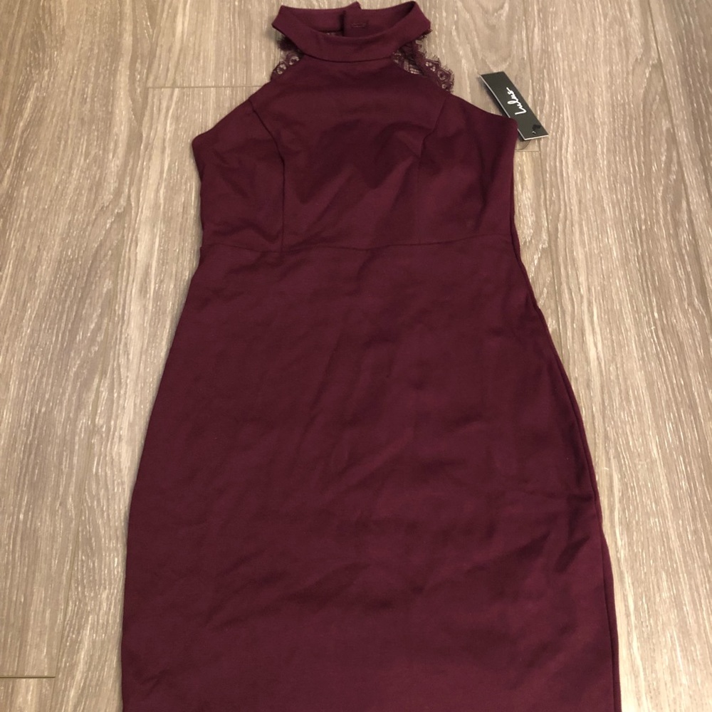 Lulu’s dark red bodycon mini dress - Picture 2 of 3